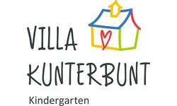 Das Bild zeigt das Logo eines Kindergartens mit dem Namen "Villa Kunterbunt" in verspielter Schrift und einem bunten, stilisierten Haus mit einem Herz in der Mitte.